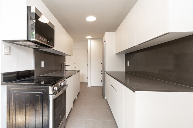 Building Photo - 56 Eccleston Drive Unit 301