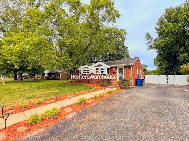 Photo - 531 Pagewood Dr