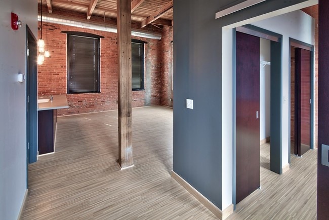 Photo - Edge of the Wedge