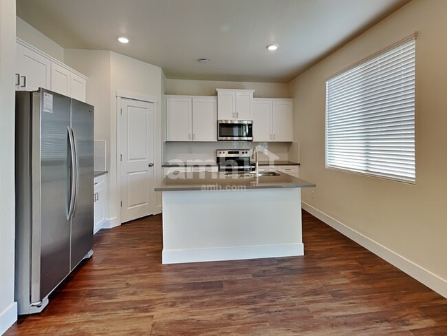 Photo - 1369 E Old Mesquite St