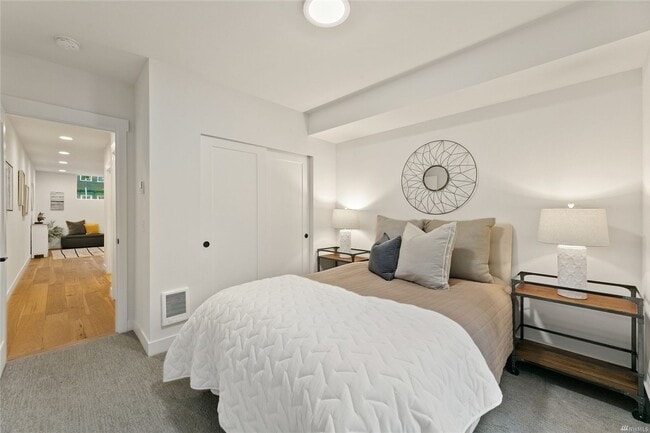 Photo - Newer 2 Bed/ 2 Bath Townhome in North Beacon Hill