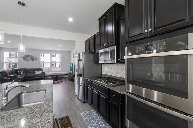 Photo - 16 Sedicavage Way