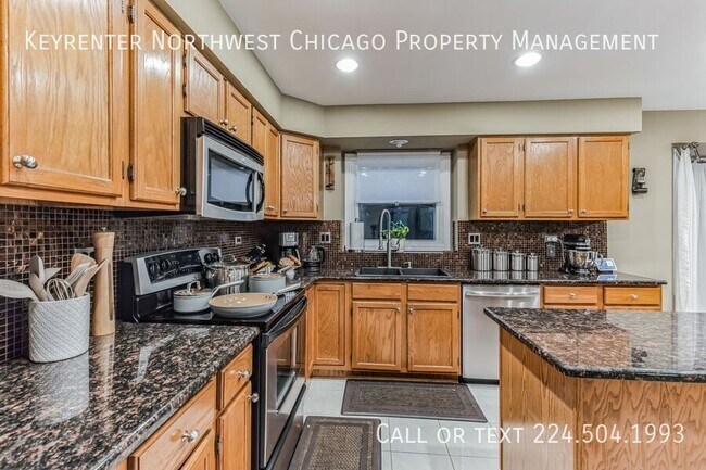 Photo - 324 Chesapeake Ln