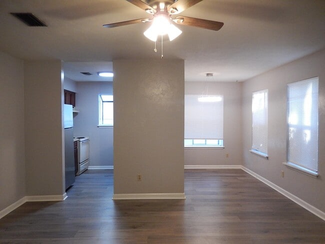 Photo - 2334 Sylvan Ct