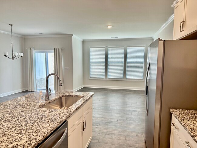 Photo - 175 Creekview Rd
