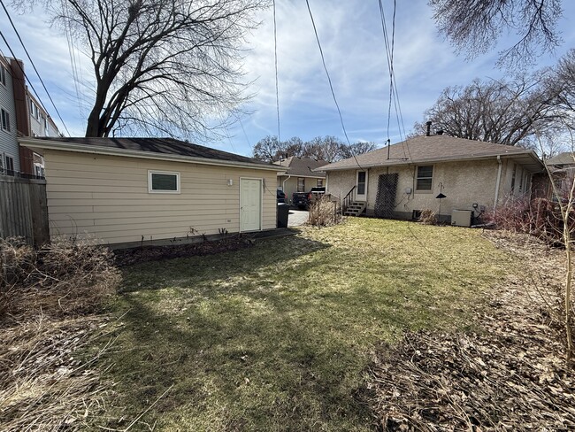 Photo - 3537 Holmes Ave S