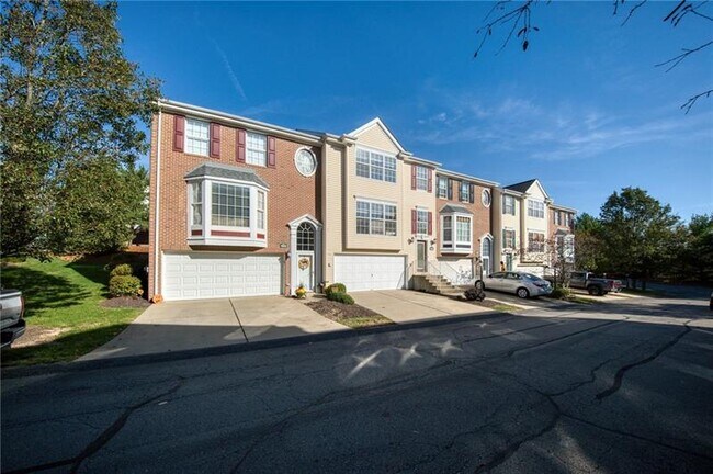 Photo - 10514 Forest Hill Dr