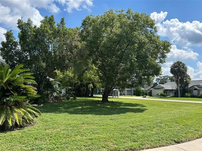 Photo - 1879 Meadowgold Ln