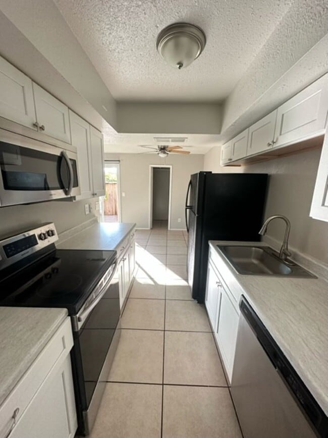 Photo - 6046 W Townley Ave