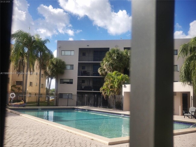 Photo - 8540 SW 133rd Avenue Rd Unit 412