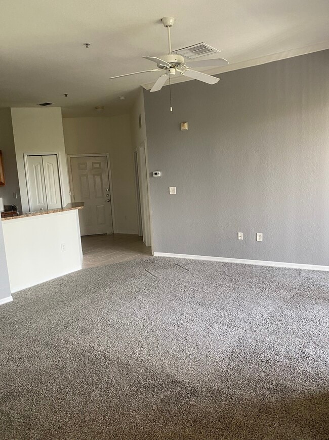 Photo - 8397 38th Street Cir E Unidad Lenka305