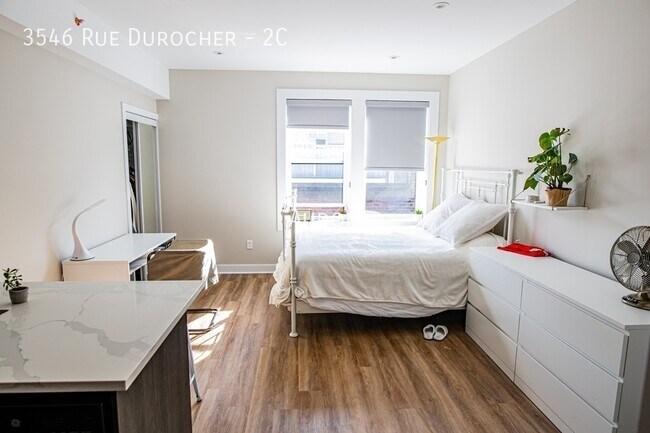 Building Photo - 3546 Rue Durocher Unit 2C