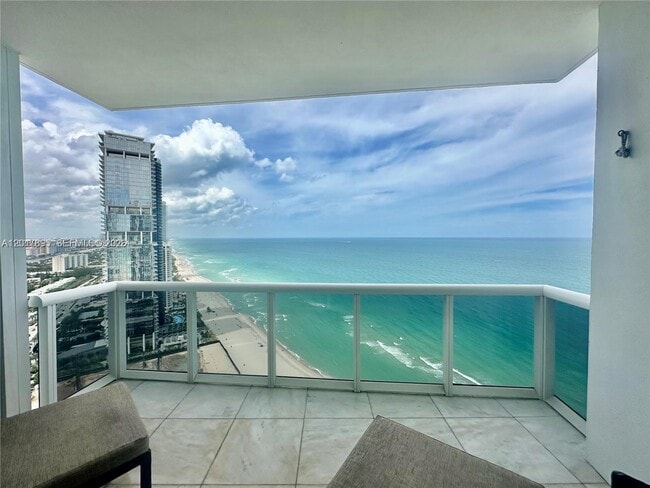 Building Photo - 18201 Collins Ave Unit 4508