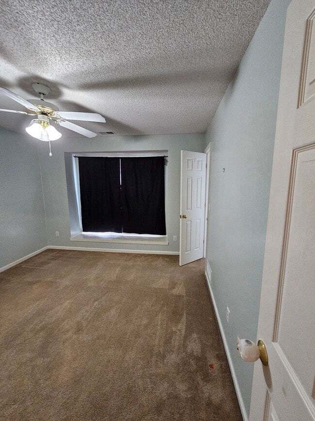 Photo - 14117 Parkhill Ln