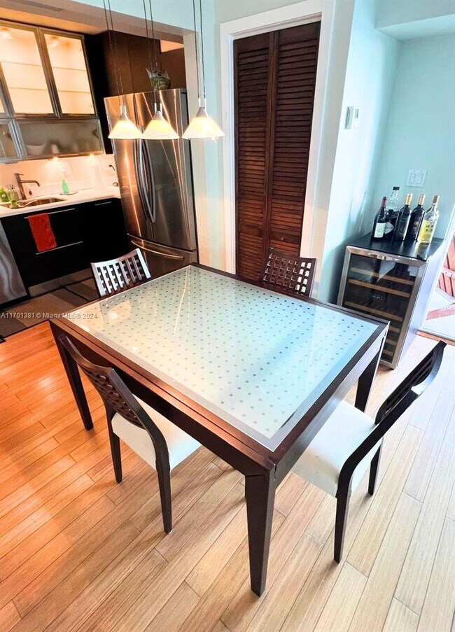 2201 Brickell Ave Unit 98