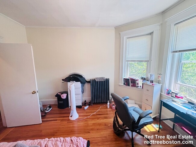 Photo - 1725 Commonwealth Ave Unit 4