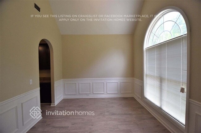 Photo - 467 Greyhawk Way