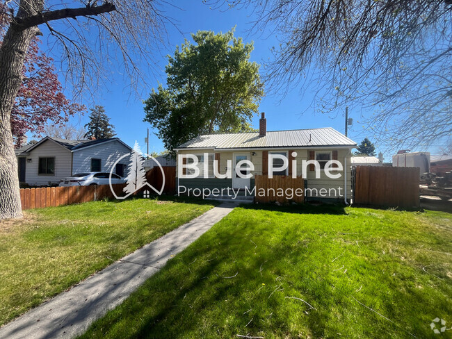 Building Photo - 1026 Vine Ave Rental