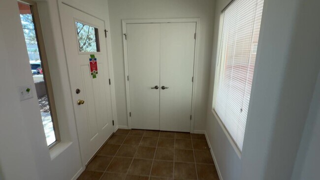 Photo - 3 Bedroom Town Home Near Rio Bravo Blvd SE & University Blvd SE In Mesa Del Sol!