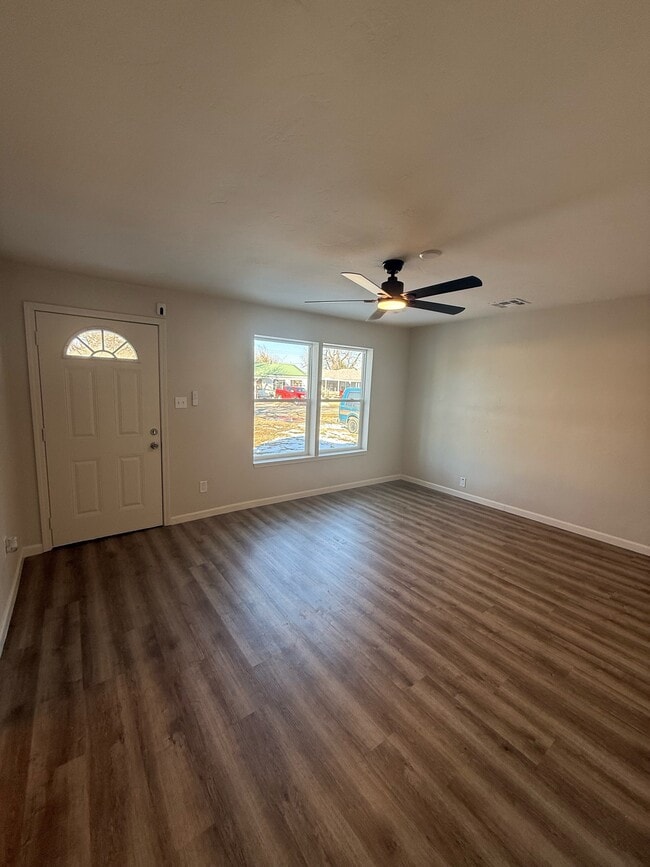 Photo - 6208 NW 34th St