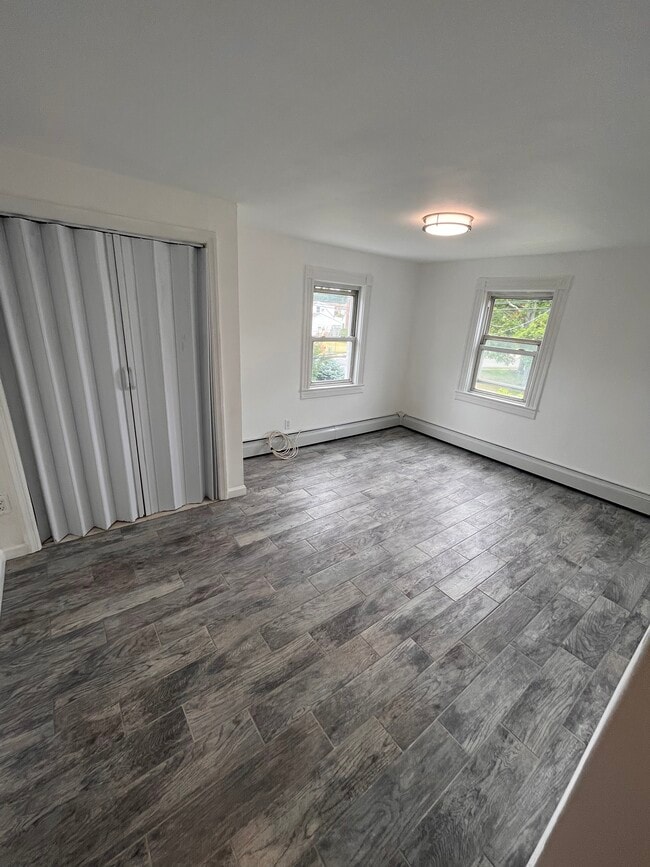 Photo - 349 Bellmore Rd Unidad 2