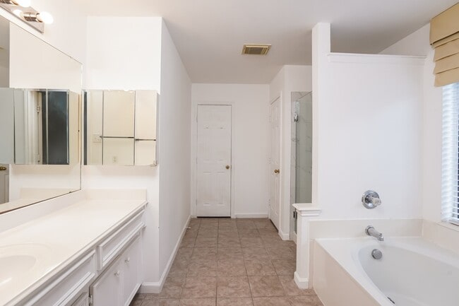 Photo - 110 Smokey Lake Ln