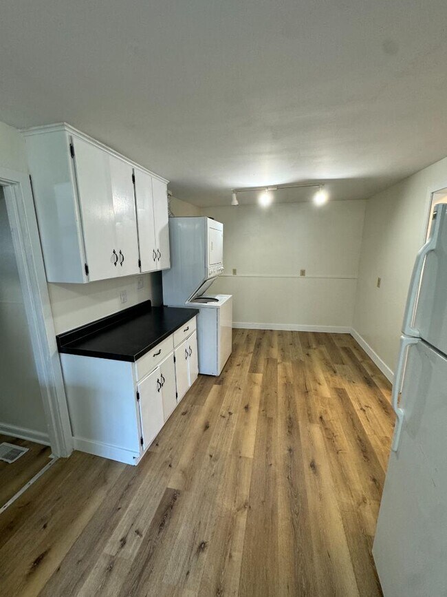 Photo - 1007 N Prairie St