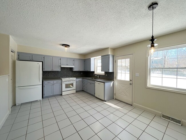 Photo - A Perfect Place to Call Home!!