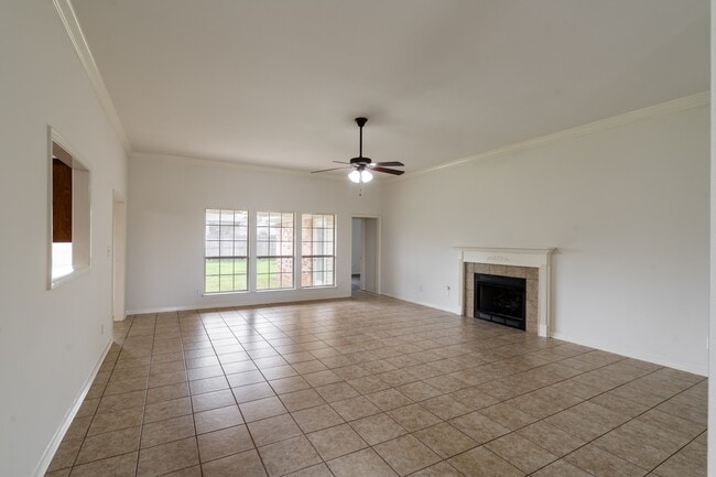 Photo - 1375 Selby Phillips Dr