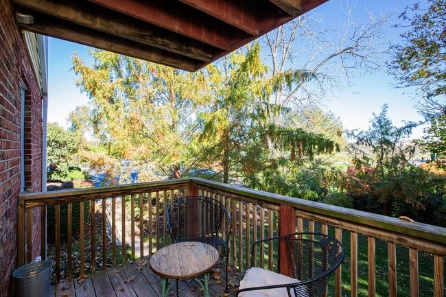 87 Valley Rd Unit 87D