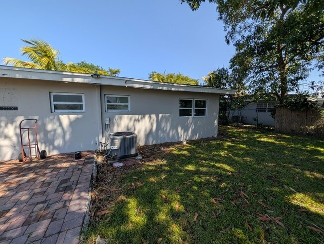 Photo - 180 Penn Way