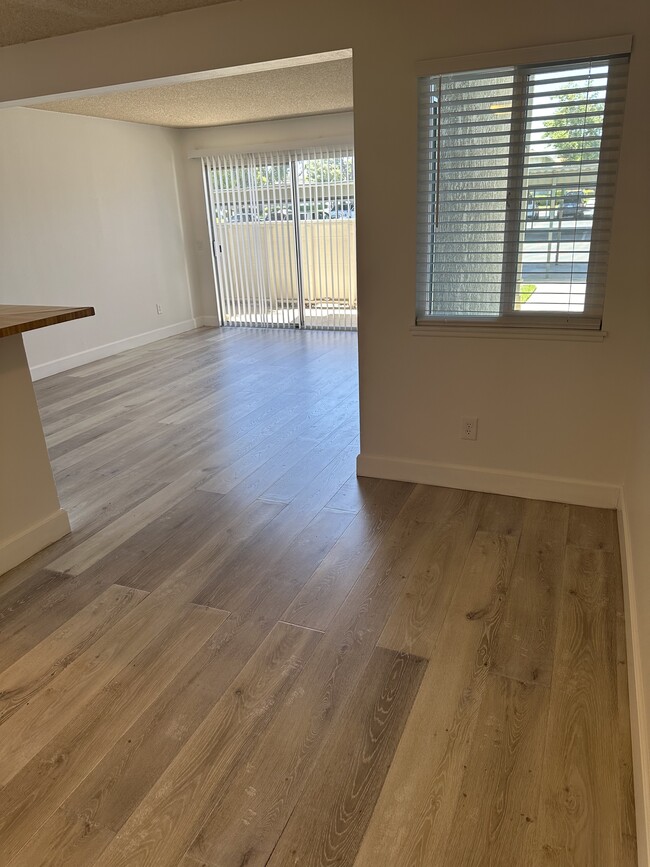 Building Photo - 26200 Redlands Blvd Unit #109
