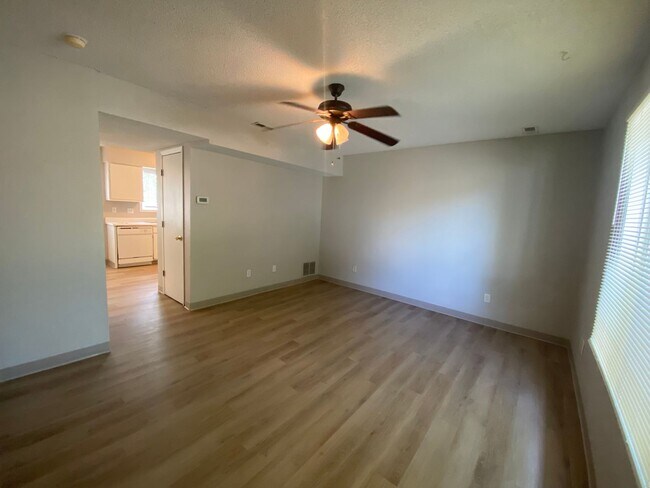 Photo - 1601 Pleasant View Dr Unit 1603 E Pleasant View Drive