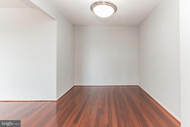 Photo - 4500 S Four Mile Run Dr Unit 520