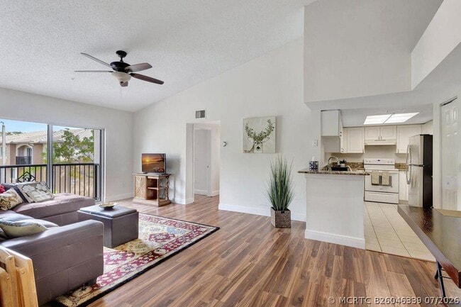 Photo - 1407 Crestwood Ct S Unit 1407
