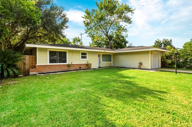 Photo - 10202 Woodwind Dr