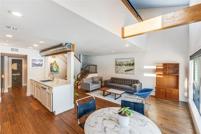 Building Photo - 4411 Gilbert Ave Unit 2