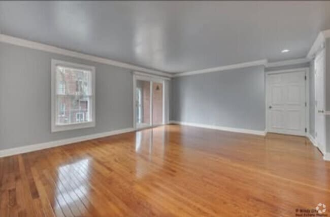 Building Photo - 510 Shorely Dr Rental