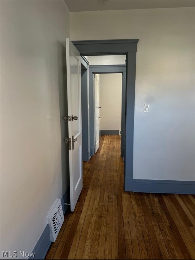 Photo - 2164 W 100th St Unidad UP