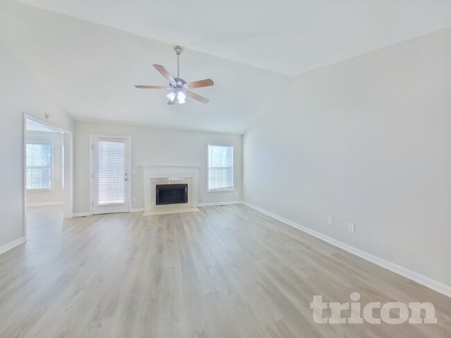 Photo - 38 Stonemont Ct