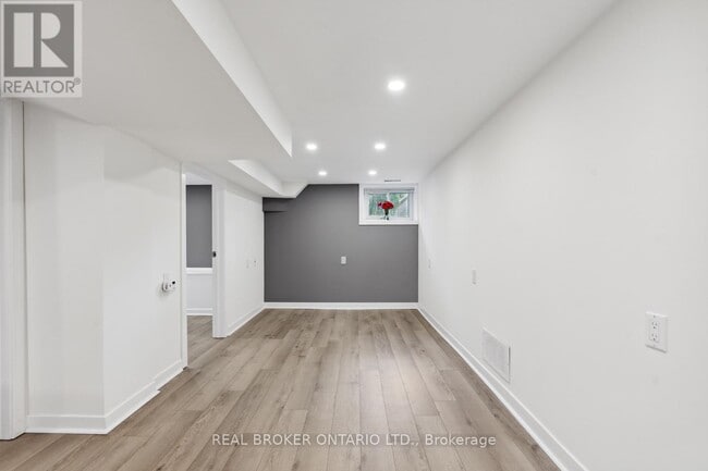 Photo - 129 Oak Park Ave