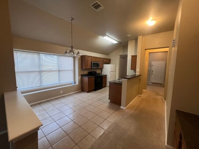 Photo - 3/2/2 Near Lackland Air Force base