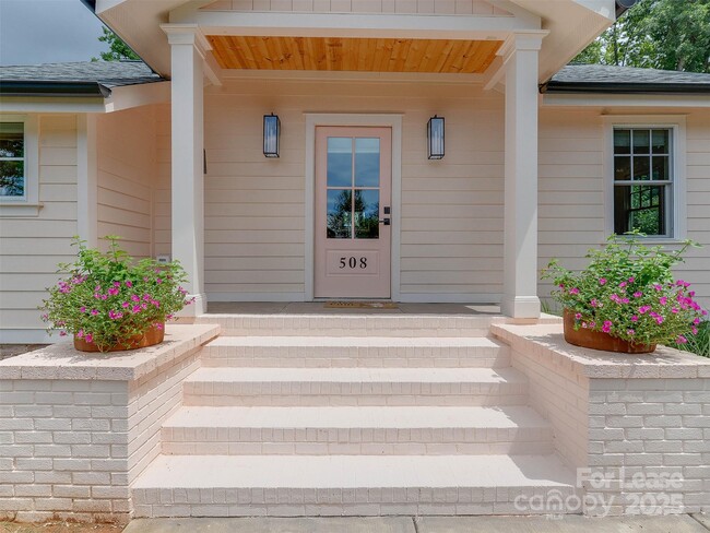 Photo - 508 Seldon Dr