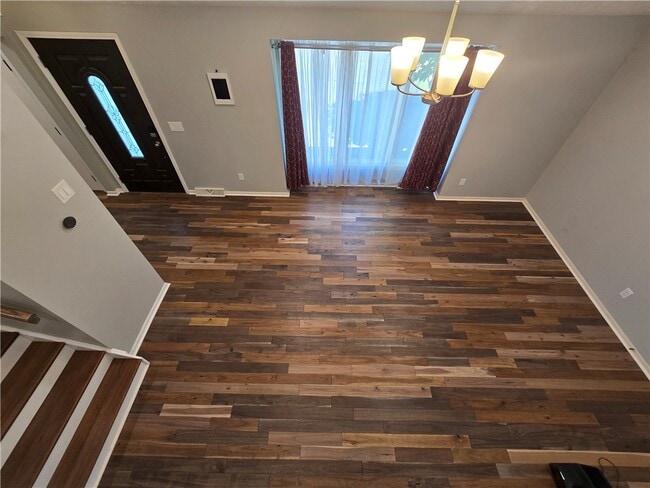 Building Photo - 9 Hepatica Ln