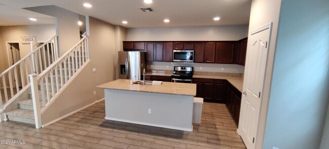 Photo - 2857 E Detroit St