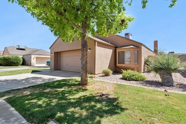 Building Photo - Cozy 3 Bedroom 2 Bath home Nestled in Stap...
