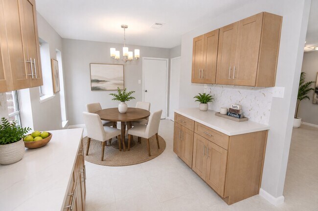 6703 Stonewater