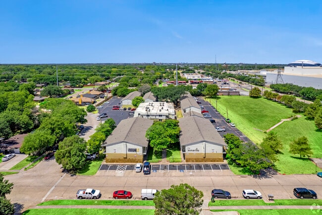 Aéreo - The Amarillo