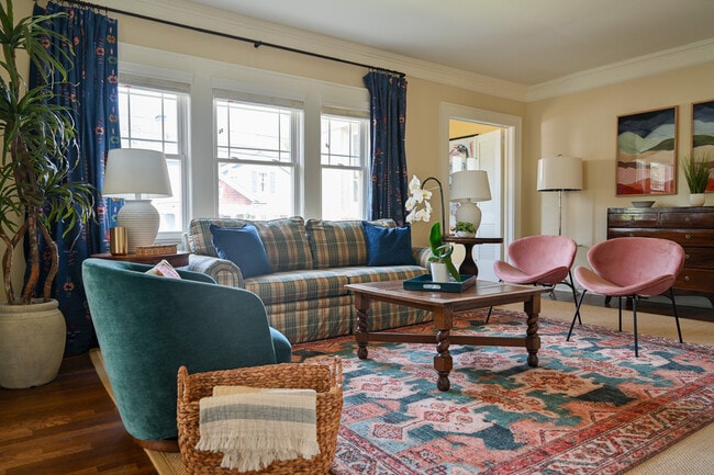 Photo - 1799 Flagler Ave NE