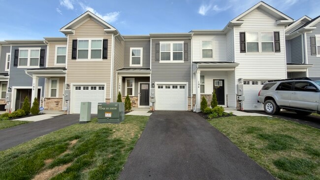 Building Photo - 106 Hopi Pl